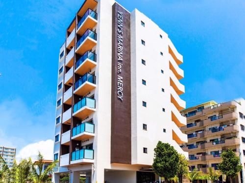 Yenns Marina Inn Mercy0