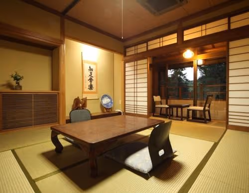 Single Room with Shared Bathroom