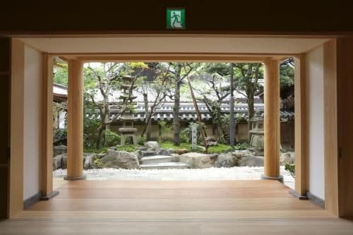 Japanese-Style Single Room with Shared Bathroom