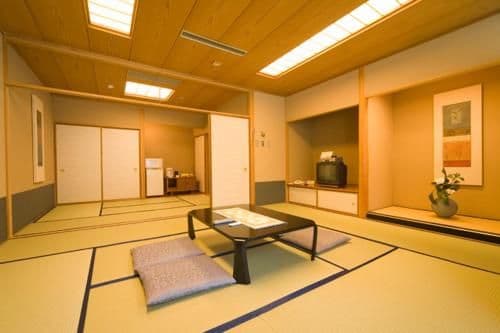 Japanese-Style Family Room