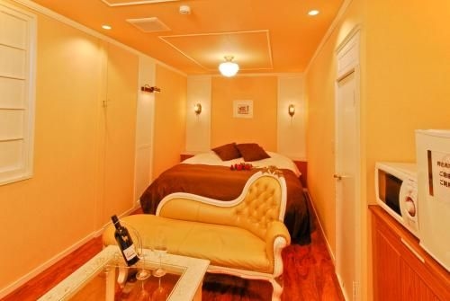 Hotel Serena (Love Hotel)3