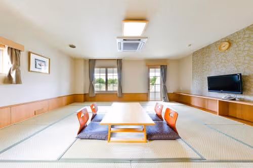 Japanese-Style Lake Side Cottage Type B - Non-Smoking