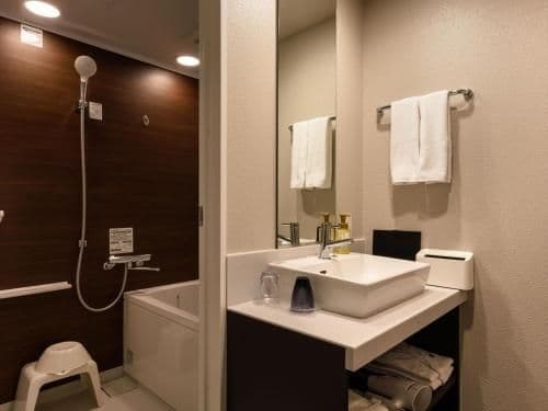 Corner Suite - Non-Smoking