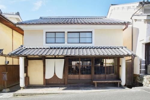 โฮสเทล แอนด์ ทาทามิ บาร์ อูชิโกะบาเระ (Hostel & Tatami Bar Uchikobare)0