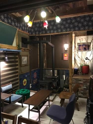 Single Room with Shared Toilet