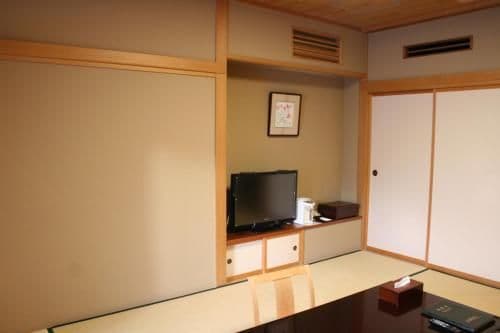 Japanese-Style Quadruple Room with Private Toilet