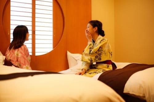 Japanese-Style Tatami Room with with Beds Private Open-Air Bath