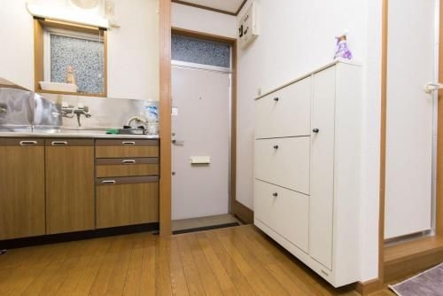 Shinjuku Apartment 1023