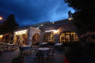 SINASOS CAVE HOTEL2