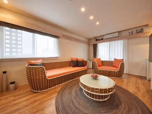 Triple Room