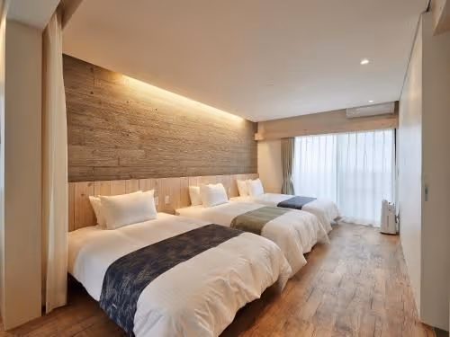 Triple Room