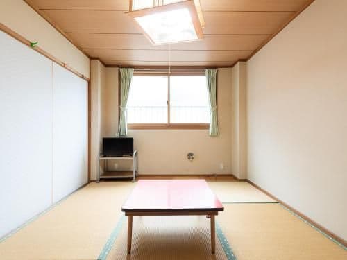 Japanese-Style Room