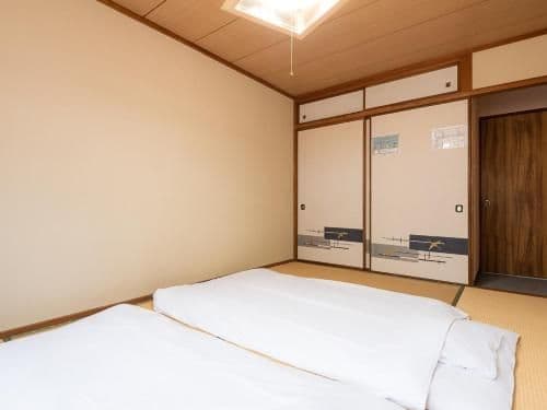 Japanese-Style Room