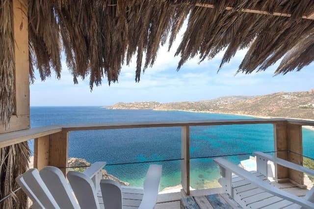 SUITE DELUXE SEA VIEW