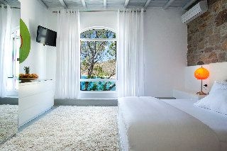 Greco Philia - Luxury Suites & Villas0