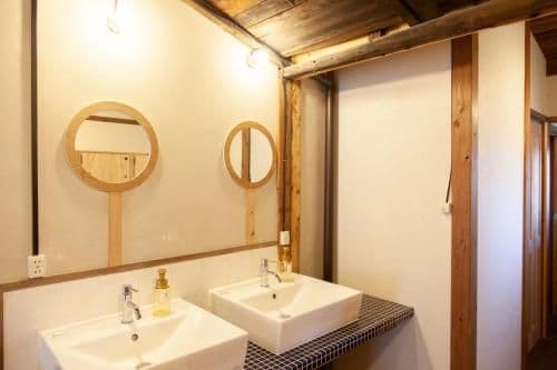 Japanese-Style Room