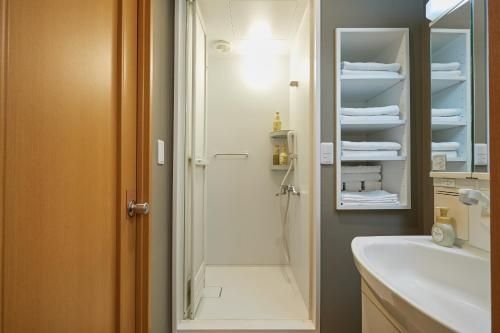 Sweet Dreams House in Shinjuku Okubo/Station 4 min1