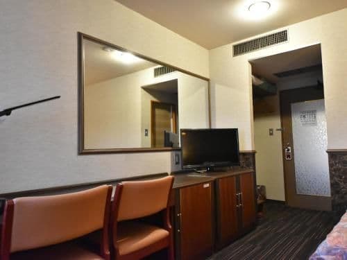 Twin Room - Non-Smoking