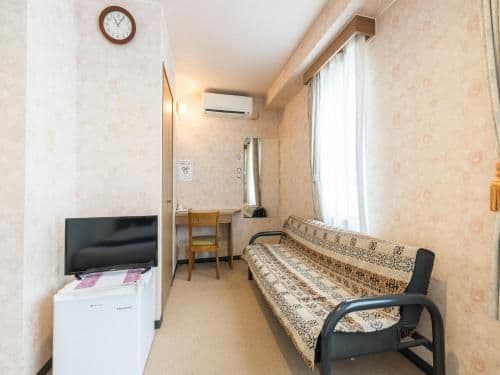 Twin Room - Non-Smoking