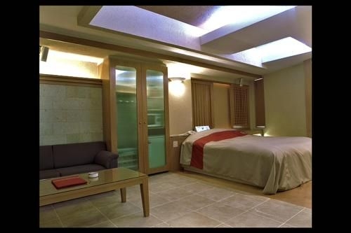 Hotel Ill (Adult Only)2