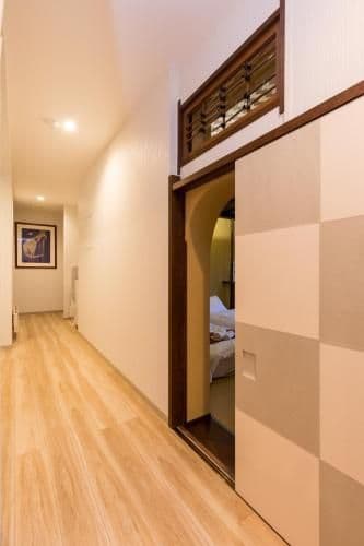 Apartment with Mountain View