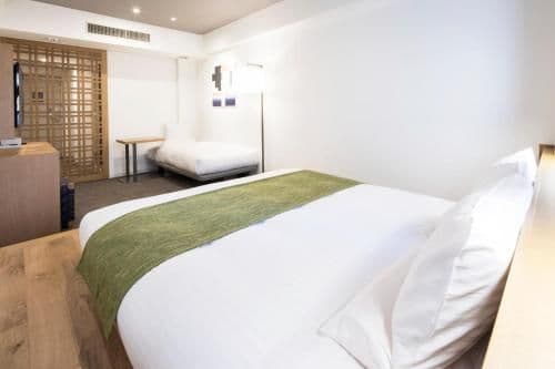 Deluxe King Room - Non-Smoking