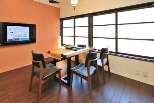 Deluxe Family Room