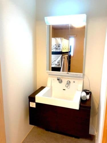 Twin Room with Shared Toilet
