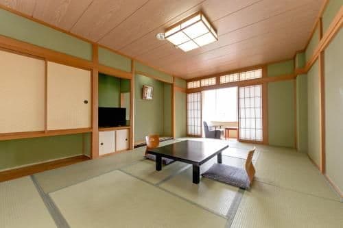 Japanese-Style Room with Shared Bathroom - South Tower
