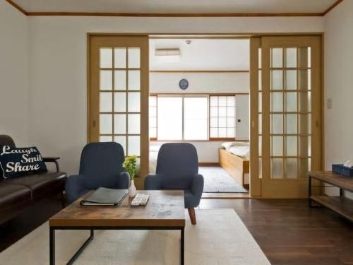 โรงแรมสึกุชิ (Hotel Tsukushi)0
