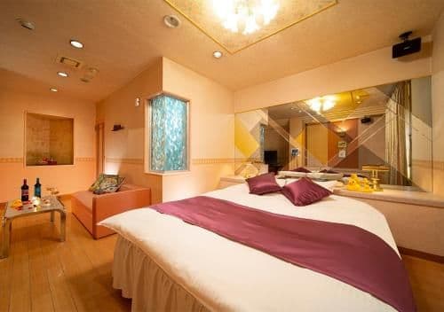 Twin Room with Private Bathroom