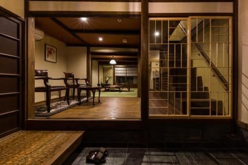 Japanese-Style Townhouse - Non-Smoking