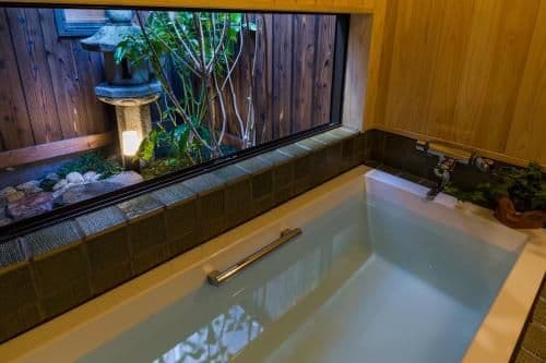Japanese-Style Townhouse - Non-Smoking