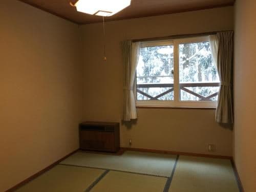 Economy Triple Room
