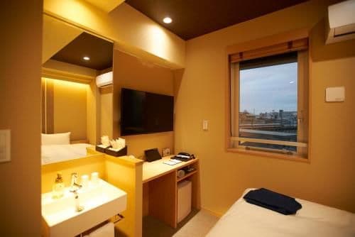 Twin Room with City View