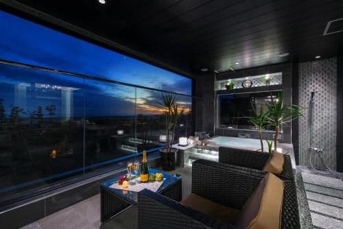 King Suite with Ocean View