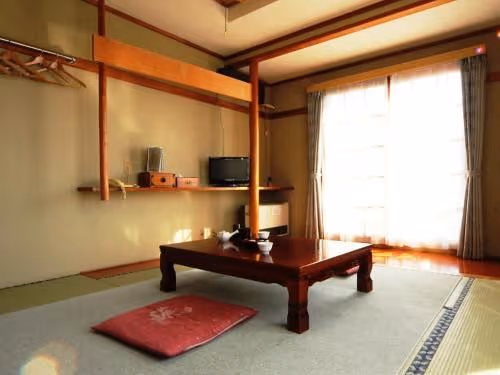 Japanese-Style Family Room - Non-Smoking