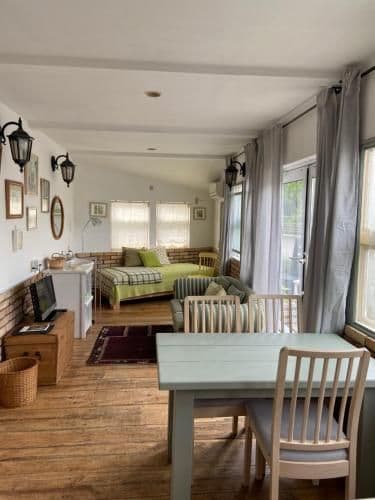 Apartment with Balcony