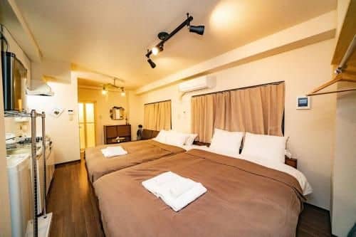 Botanical Design Apt. in Peaceful st./4mins to Ueno Botanical Design Apt. in Peaceful st./4mins to Ueno
