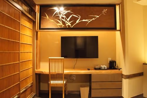 Two-Bedroom Suite