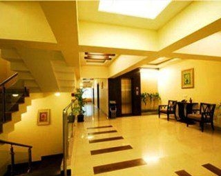 Lily Sarovar Portico1