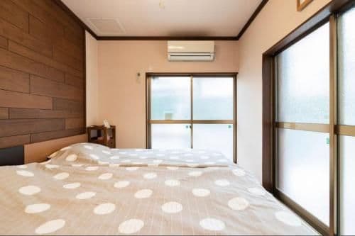 Apartment with Shower