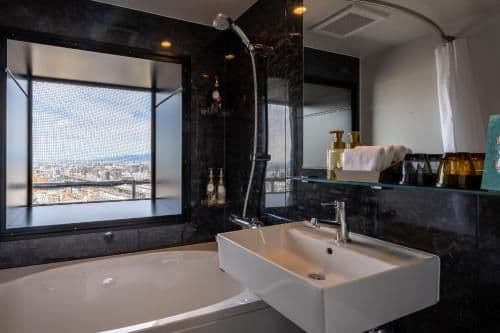 Luxury Twin Room with View - Upper Floor