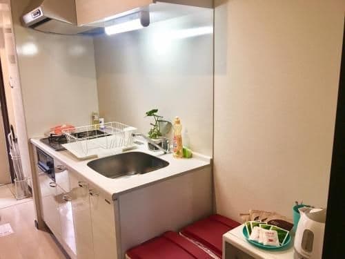 Studio Apartment with Balcony #902, 9F