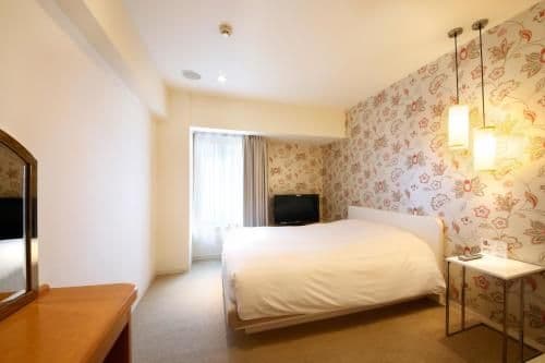 Small Double Room - Smoking
