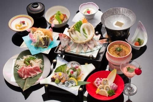Japanese-Style Room with Mountain View - Non Smoking - Breakfast and Dinner Included