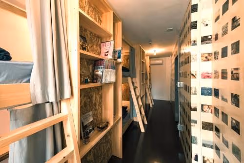 Bunk Bed in 6-Bed Female Dormitory Room