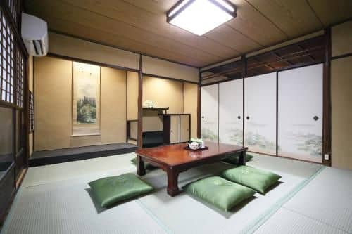 HAN-NARI Shimizu Gojo HAN-NARI Shimizu Gojo