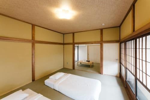 Japanese-Style Room