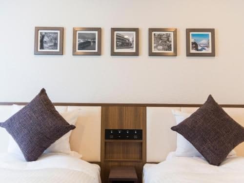 Twin Room - Non-Smoking
